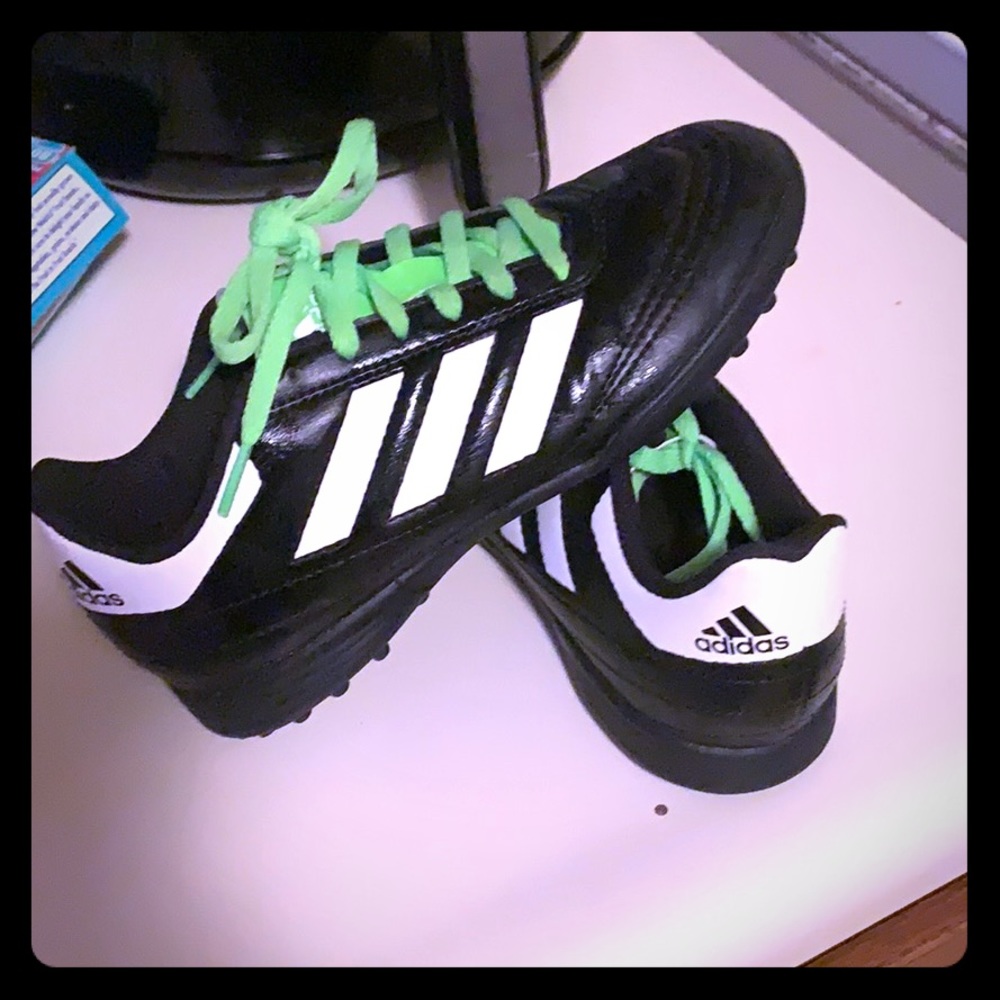 Girls size 2 indoor soccer cleats